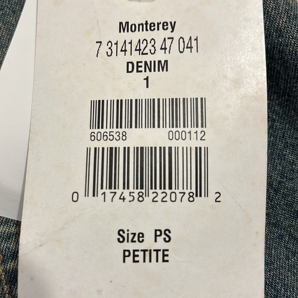 STONEBRIDGE | NWT LIGHT WASH VINTAGE DENIM JACKET 1 Size SP - Picture 7 of 7